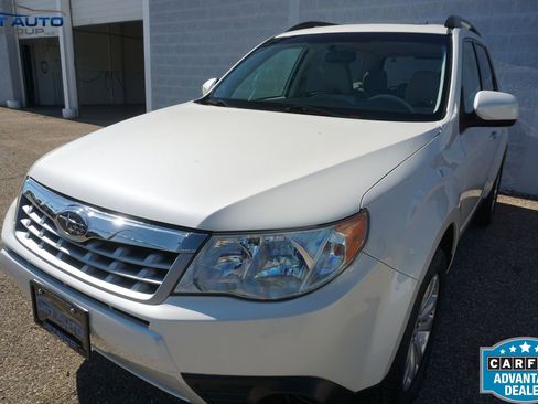 Used 2012 Subaru Forester 2.5X Premium w/ All-Weather Pkg AWD/4WD image 5
