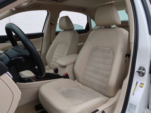 Used 2013 Volkswagen Passat TDI SEL Premium image 12