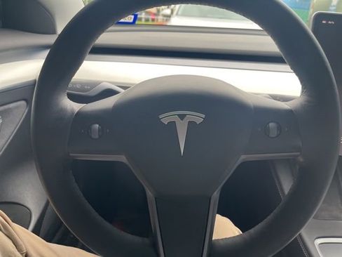 Used 2022 Tesla Model 3 Performance image 13
