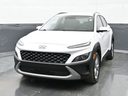 Certified 2023 Hyundai Kona SEL image 4