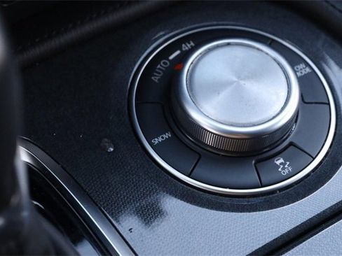 Certified 2024 Nissan Armada SL w/ Midnight Edition Package image 22