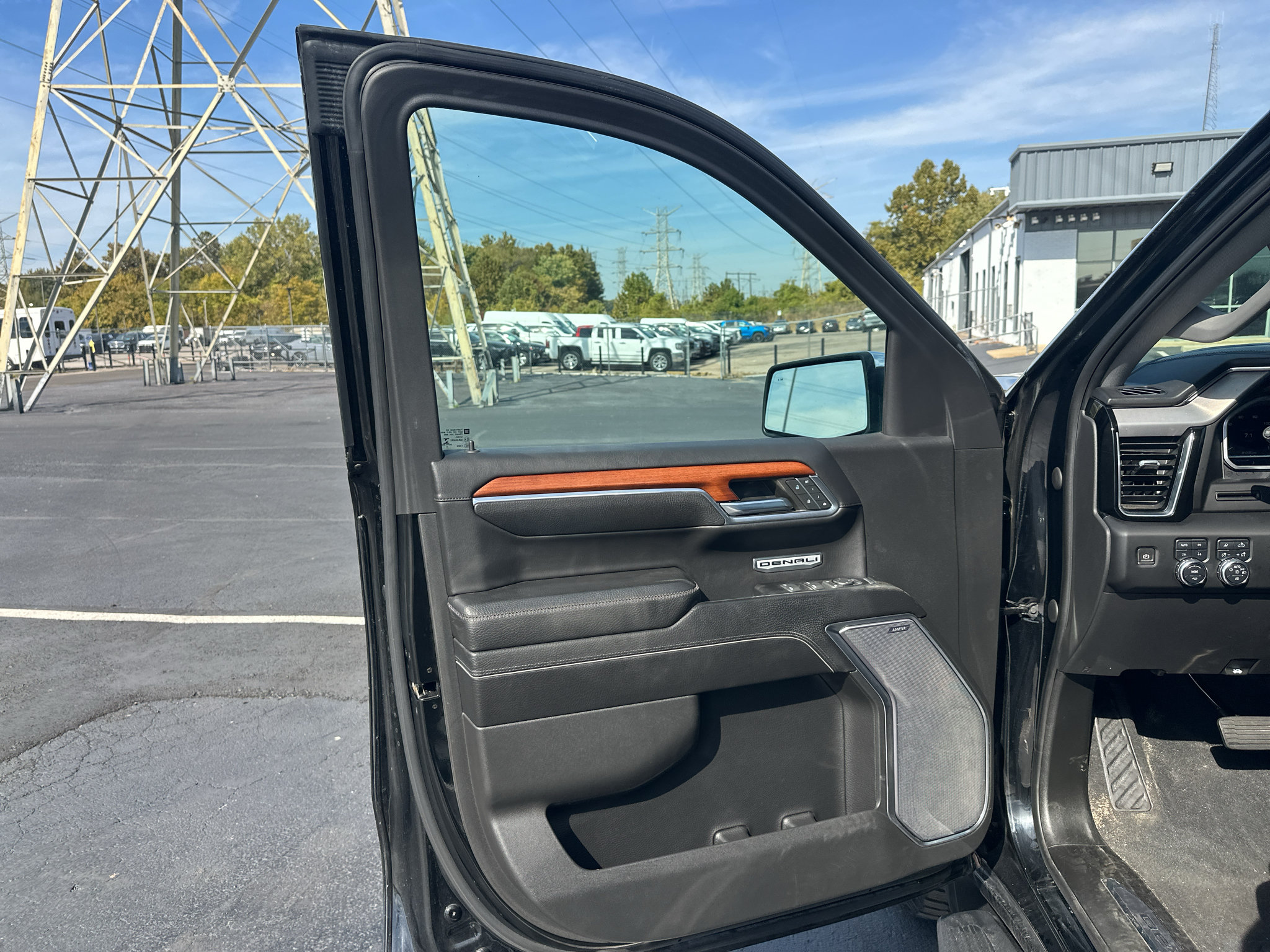 Used 2023 GMC Sierra 1500 Denali AWD/4WD image 15