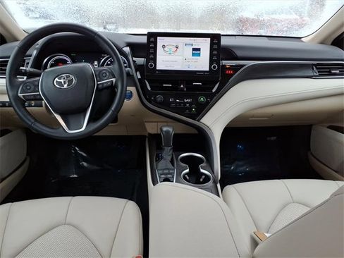 Certified 2023 Toyota Camry XLE image 11