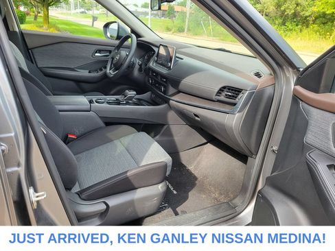 Certified 2023 Nissan Rogue SV AWD/4WD image 22
