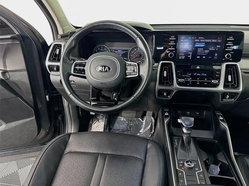 Certified 2021 Kia Sorento S w/ Panoramic Sunroof Package AWD/4WD image 23