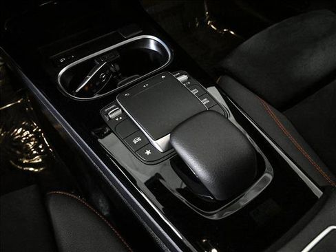 Used 2023 Mercedes-Benz CLA 250 4MATIC image 13