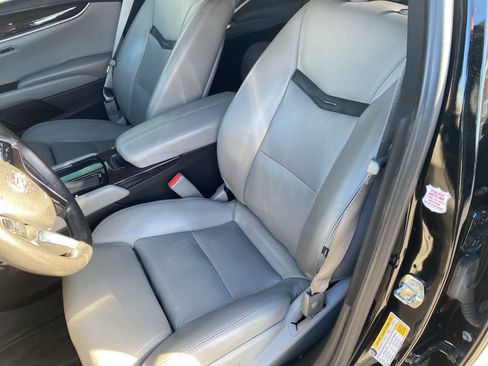 Used 2014 Cadillac XTS Luxury image 11