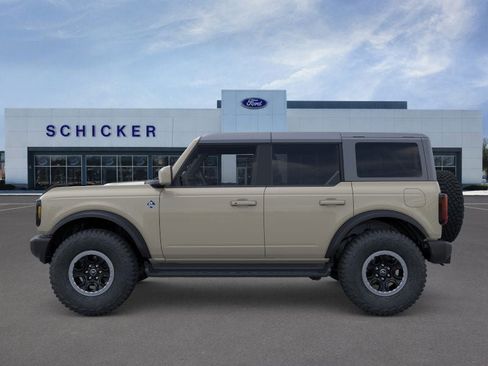 New 2025 Ford Bronco Outer Banks w/ Sasquatch Package AWD/4WD image 3