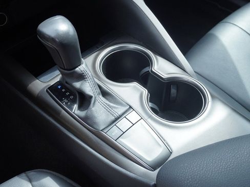 Used 2023 Toyota Camry SE image 17