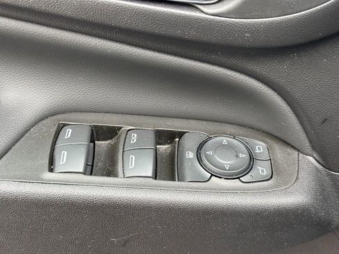 Used 2024 Chevrolet Equinox LT w/ LPO, Floor Liner Package image 16