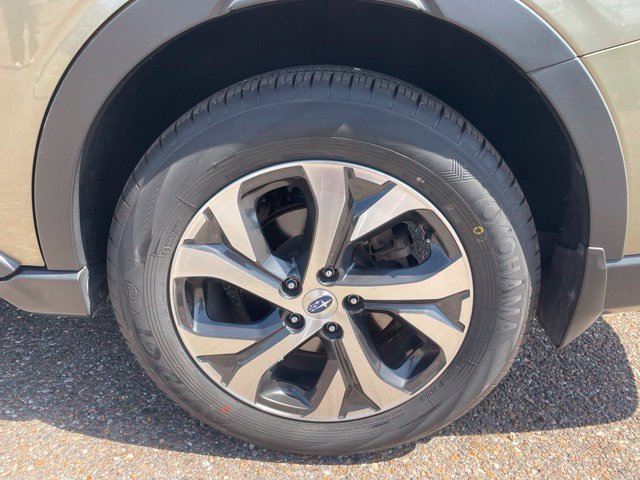 Used 2022 Subaru Outback Touring w/ Popular Package #2 AWD/4WD image 10