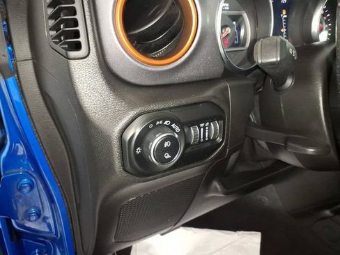 Used 2021 Jeep Gladiator Mojave w/ Trailer Tow Package AWD/4WD image 17