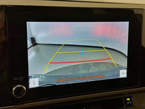 Used 2025 Toyota Camry SE FWD image 23