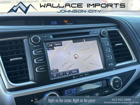 Used 2016 Toyota Highlander XLE image 28