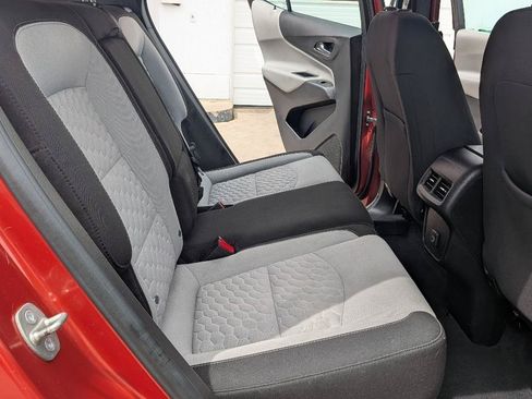 Used 2020 Chevrolet Equinox LS FWD image 11