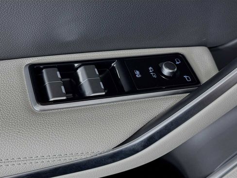 New 2025 Jaguar F-PACE R-Dynamic S image 17