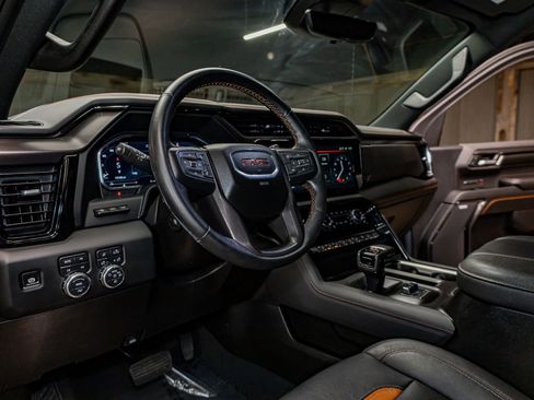 Used 2024 GMC Sierra 1500 AT4 w/ Technology Package image 17