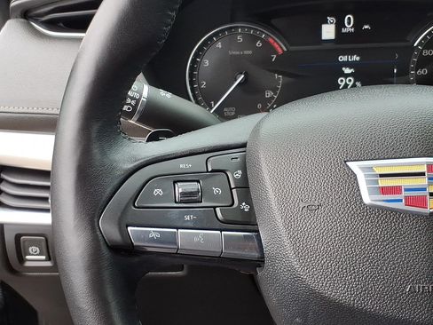 Certified 2023 Cadillac XT4 Premium Luxury w/ Cold Weather Package AWD/4WD image 18