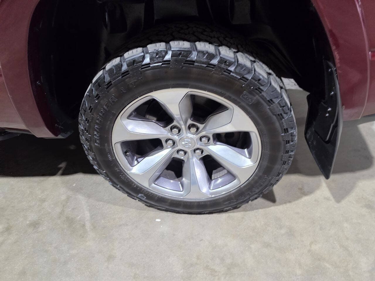 Used 2019 RAM 1500 Limited AWD/4WD image 25