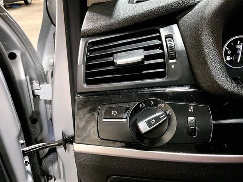 Used 2017 BMW X3 xDrive28i image 33