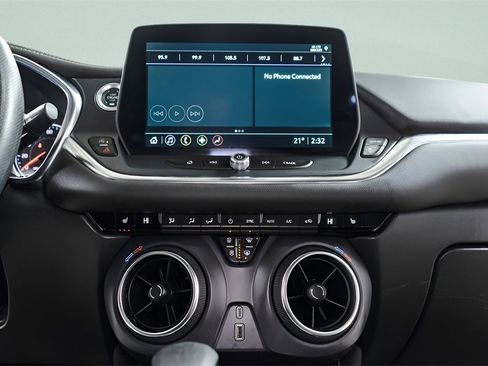 Used 2025 Chevrolet Blazer LT image 14