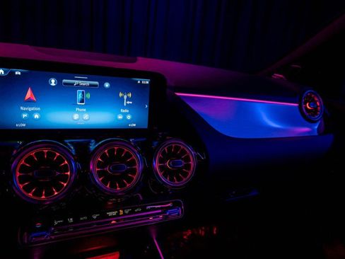 New 2025 Mercedes-Benz GLA 35 AMG 4MATIC image 20