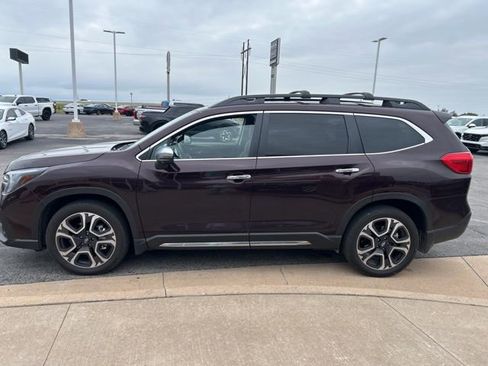 Used 2023 Subaru Ascent Touring image 8