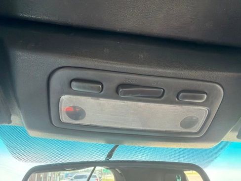 Used 2006 Toyota Solara SLE FWD image 19