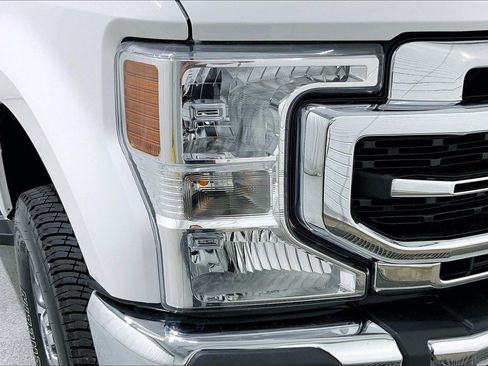 Used 2020 Ford F250 Lariat w/ Lariat Ultimate Package image 32