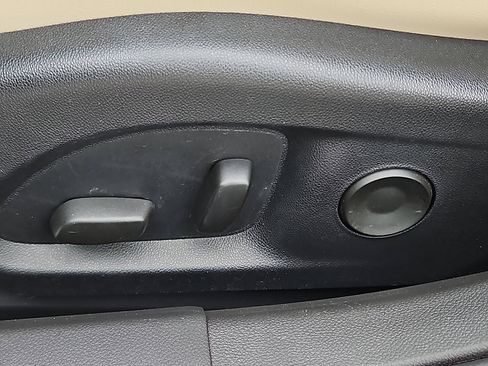 Certified 2022 Cadillac CT5 Luxury w/ Sun And Sound Package image 26