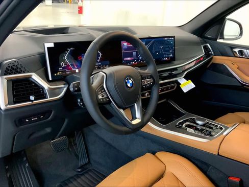 New 2026 BMW X5 xDrive50e image 8