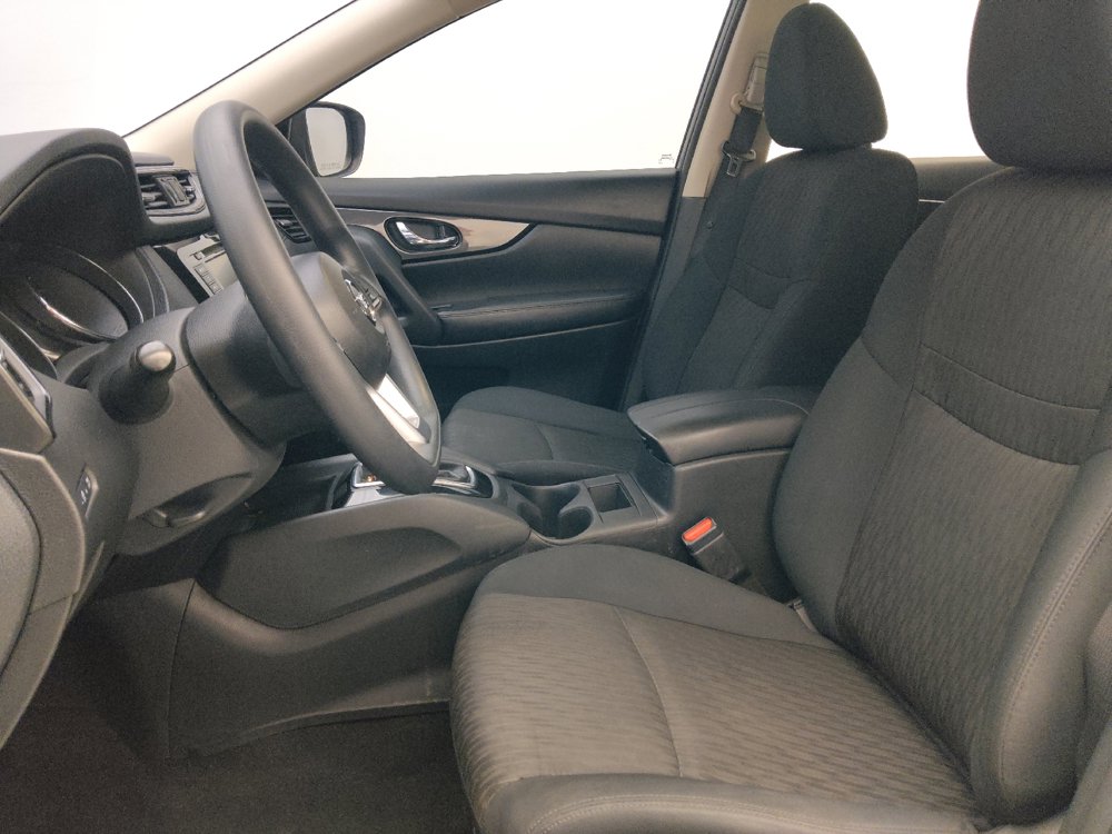 Used 2018 Nissan Rogue S FWD image 17