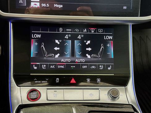 Used 2022 Audi RS 7 4.0T w/ Carbon Optic Package image 17