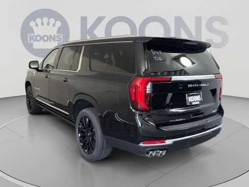 New 2026 GMC Yukon XL Denali w/ Sun & Power Step Package AWD/4WD image 4