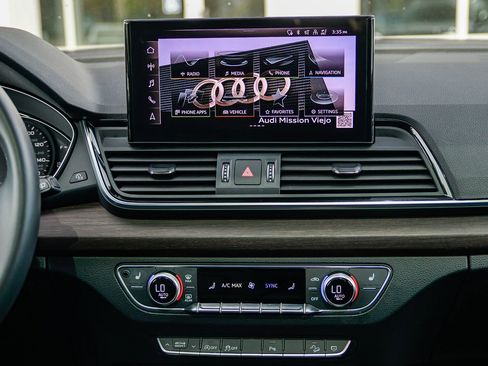 Certified 2023 Audi Q5 2.0T Premium w/ Convenience Package image 15