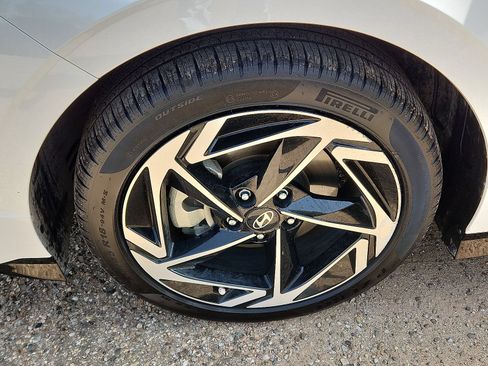 Used 2025 Hyundai Sonata SEL FWD image 7