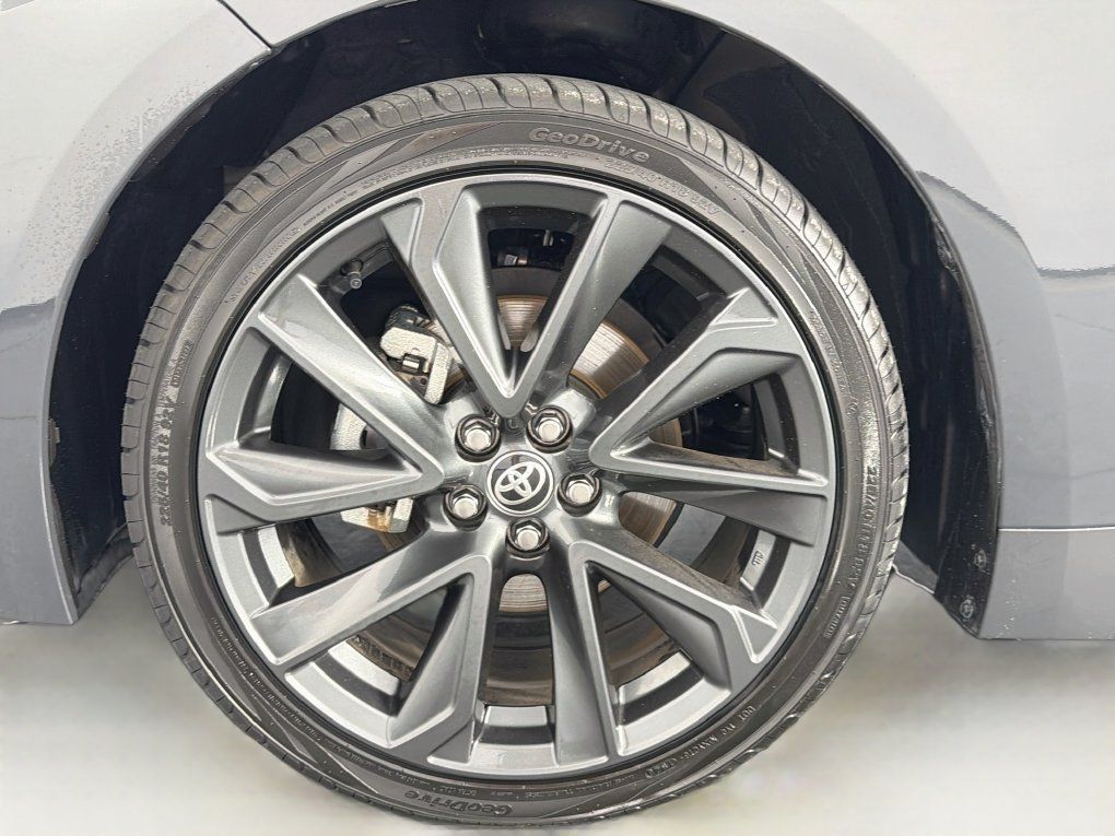 Used 2025 Toyota Corolla XSE FWD image 32