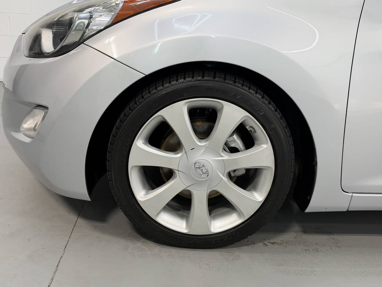 Used 2011 Hyundai Elantra Limited FWD image 13
