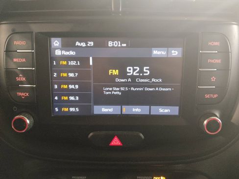 Used 2021 Kia Soul LX FWD image 25