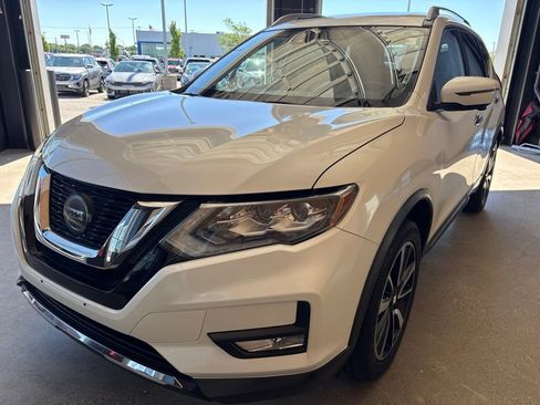 Used 2018 Nissan Rogue SL AWD/4WD image 3