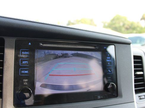 Used 2015 Toyota Sienna XLE w/ XLE Navigation Package FWD image 15