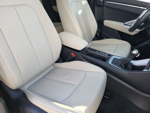 Used 2021 Audi Q3 2.0T Premium w/ Convenience Package image 15