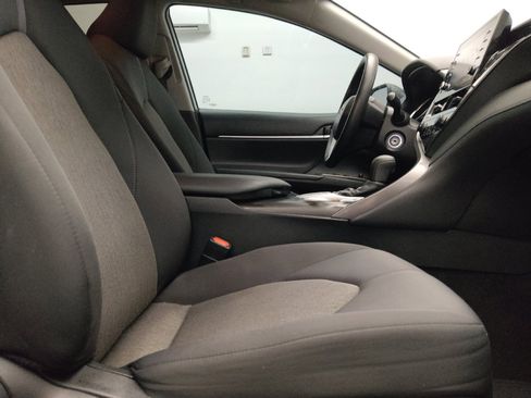 Used 2021 Toyota Camry LE w/ Carpet Mat Package (TMS) FWD image 21