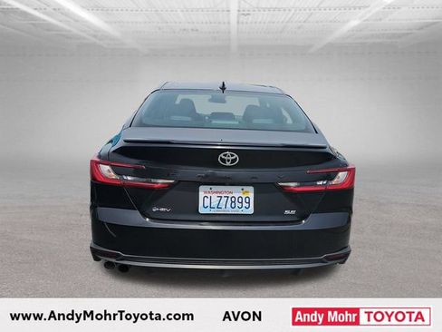 Used 2025 Toyota Camry SE FWD image 5