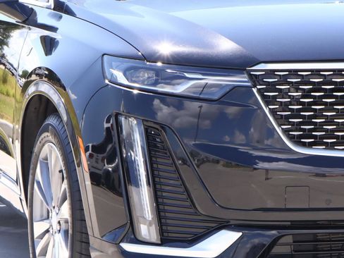 Certified 2024 Cadillac XT6 Premium Luxury image 9