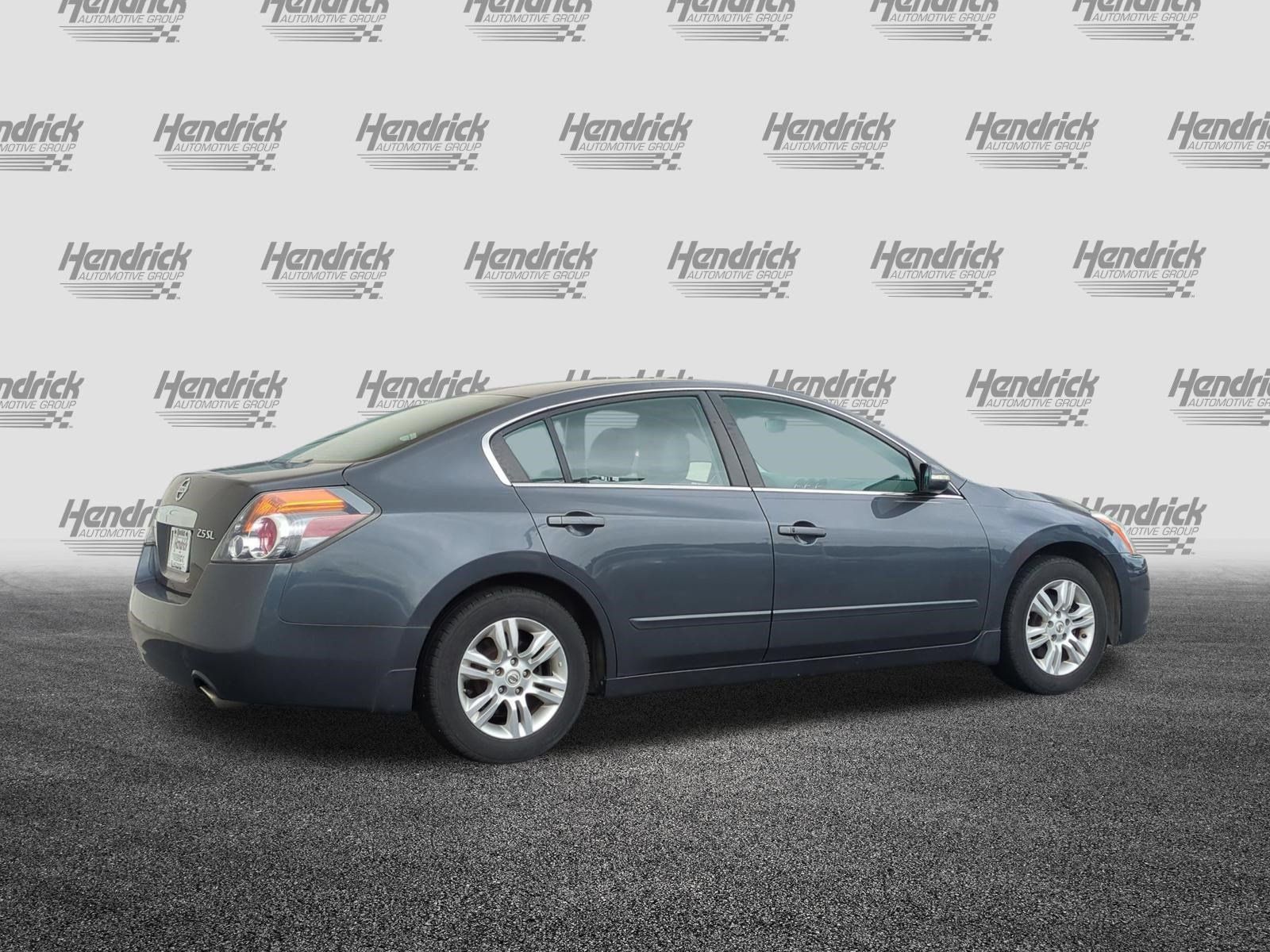 Used 2012 Nissan Altima 2.5 SL w/ 2.5SL Pkg FWD image 9