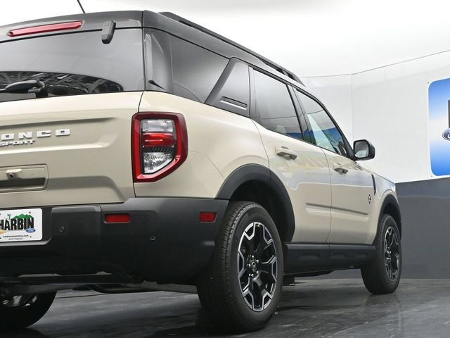 Used 2025 Ford Bronco Sport Outer Banks AWD/4WD image 10