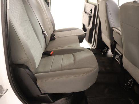 Used 2018 RAM 2500 Tradesman w/ Chrome Appearance Group AWD/4WD image 13