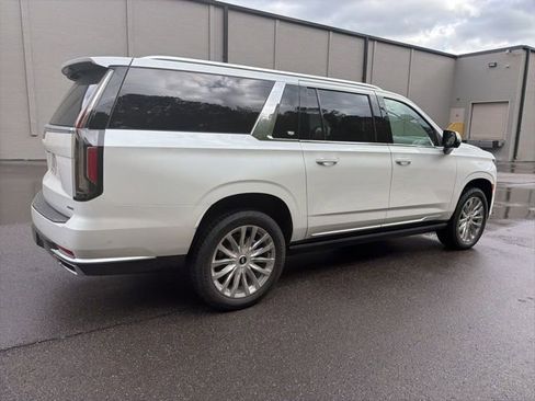 Used 2022 Cadillac Escalade ESV Premium Luxury w/ Performance Package image 6