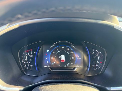 Used 2019 Hyundai Santa Fe SEL FWD image 7